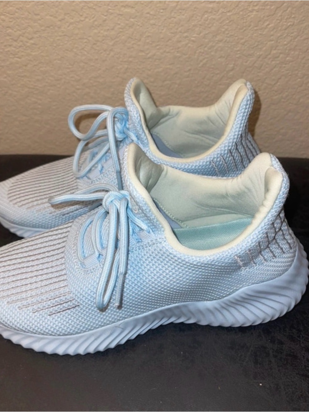 Women's Light Blue Knit Athletic Sneakers - Breathable Lace-Up
